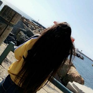 Meet your Posher, Carolina